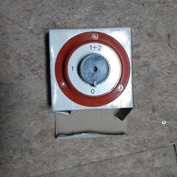  Massaschakelaar accuschakelaar 1+2 beschikbaar voor biedingen