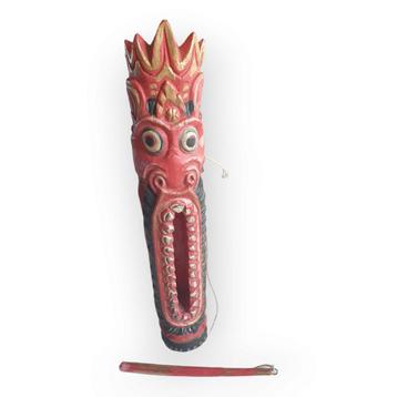 Kukul / slitdrum uit Indonesie Bali rood , hout 1807 beschikbaar voor biedingen