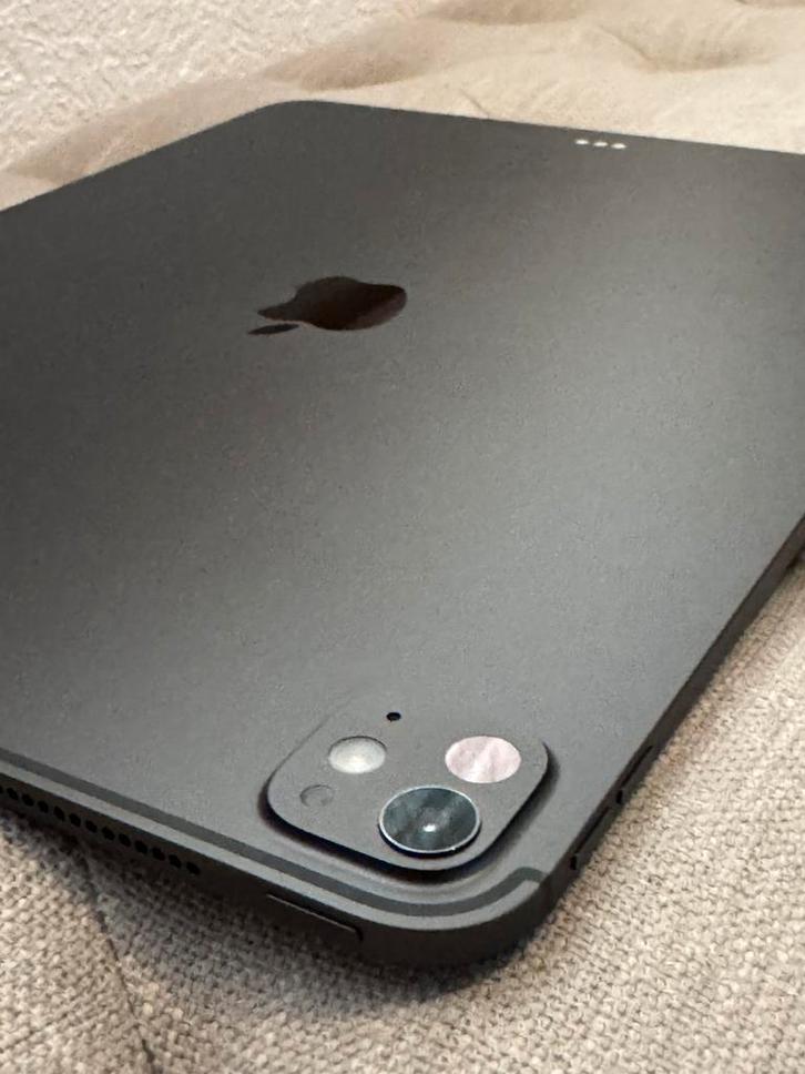 Apple iPad Pro (7th Generation), Computers en Software, Apple iPads, Zo goed als nieuw, Overige modellen, 12 inch, Zwart, Ophalen of Verzenden