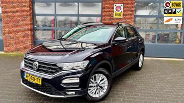 Volkswagen T-Roc 1.0 TSI Style|Navigatie|Apple Carplay|Lane  beschikbaar voor biedingen