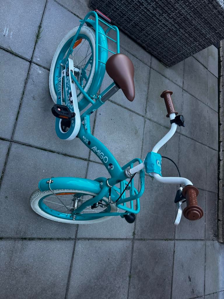 Amigo Bloom Kinderfiets 16 inch - Zo goed als nieuw, Fietsen en Brommers, Fietsen | Kinderfietsjes, Ophalen, Zo goed als nieuw