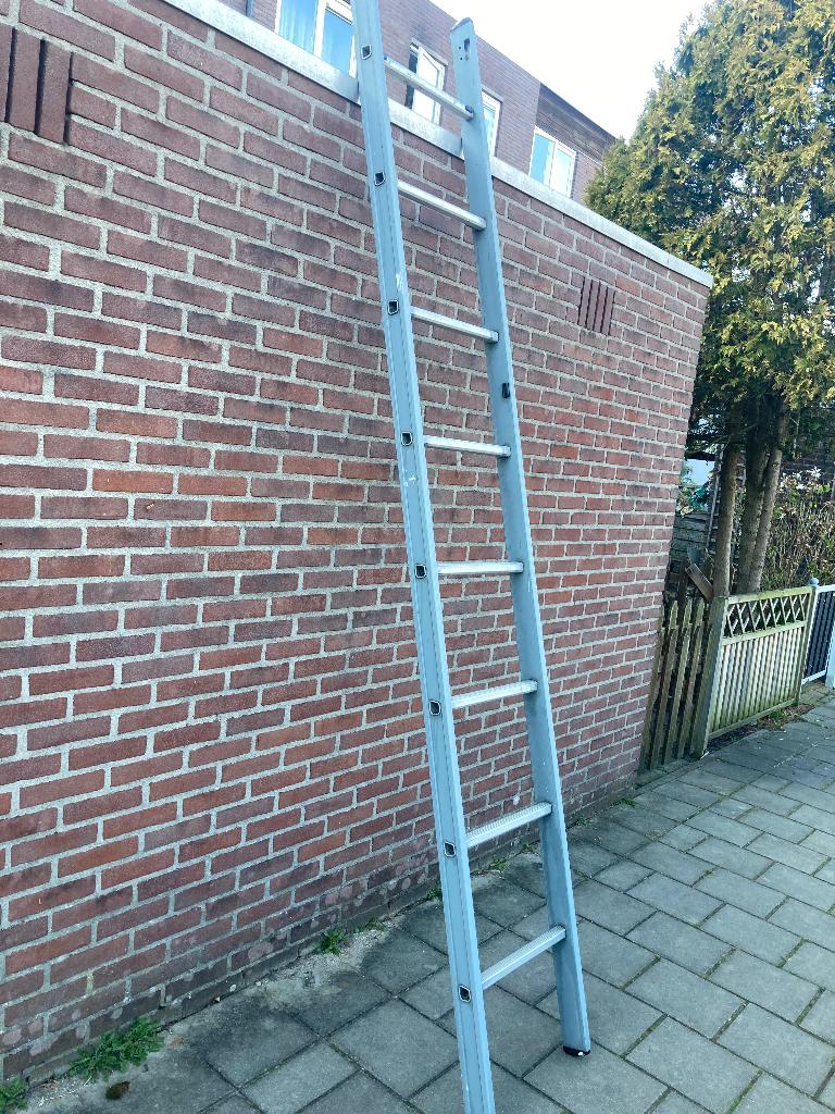 Dirks ladder. Glazenwasser. 1 deel 8, Ophalen, Gebruikt, Ladder, 2 tot 4 meter