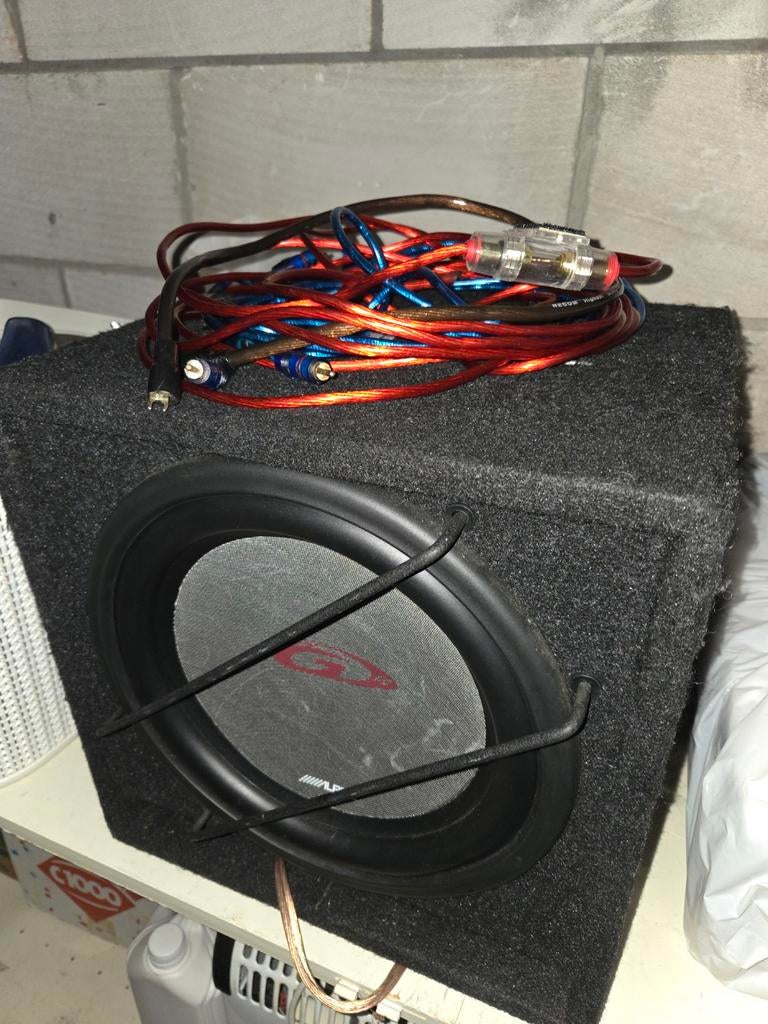 Alpine subwoofer met versterker en kabels, Auto diversen, Autospeakers, Ophalen