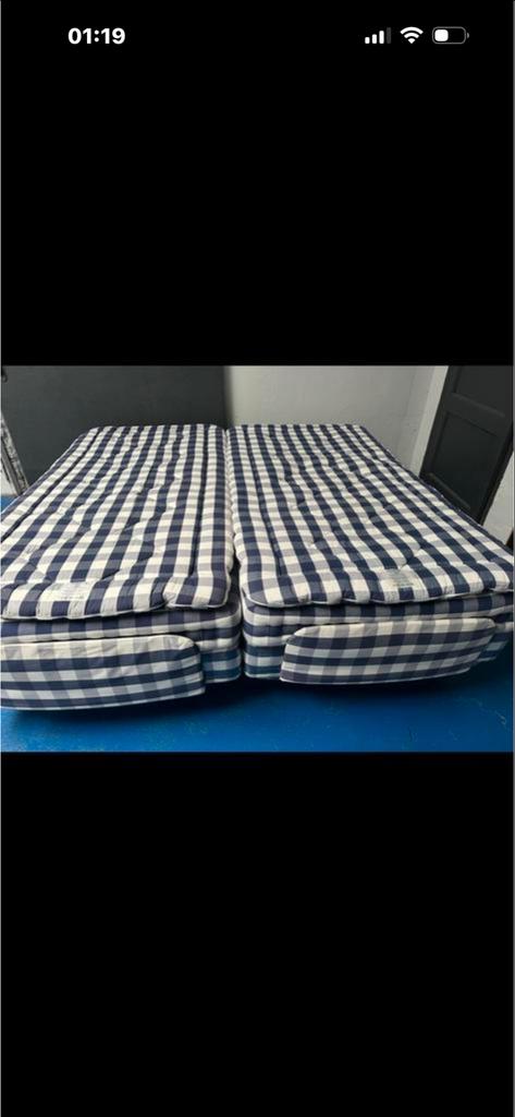 Hästens Elektrische Boxspring 210x210 Firm/Medium Blauw Wit, Gebruikt, Blauw, 210 cm, Tweepersoons