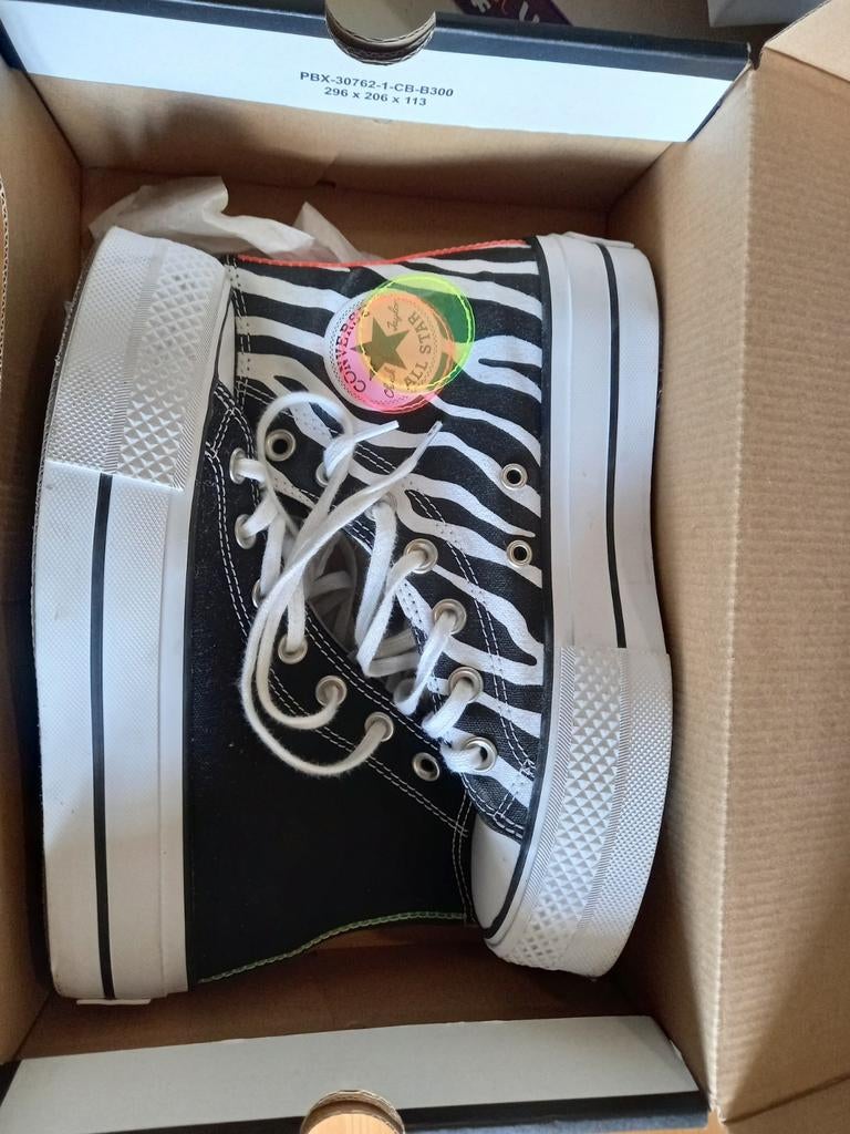 Nieuwe converse all stars Chuck Taylor maat 36, Kleding | Dames, Schoenen, Nieuw, Sneakers of Gympen, Zwart, Ophalen of Verzenden