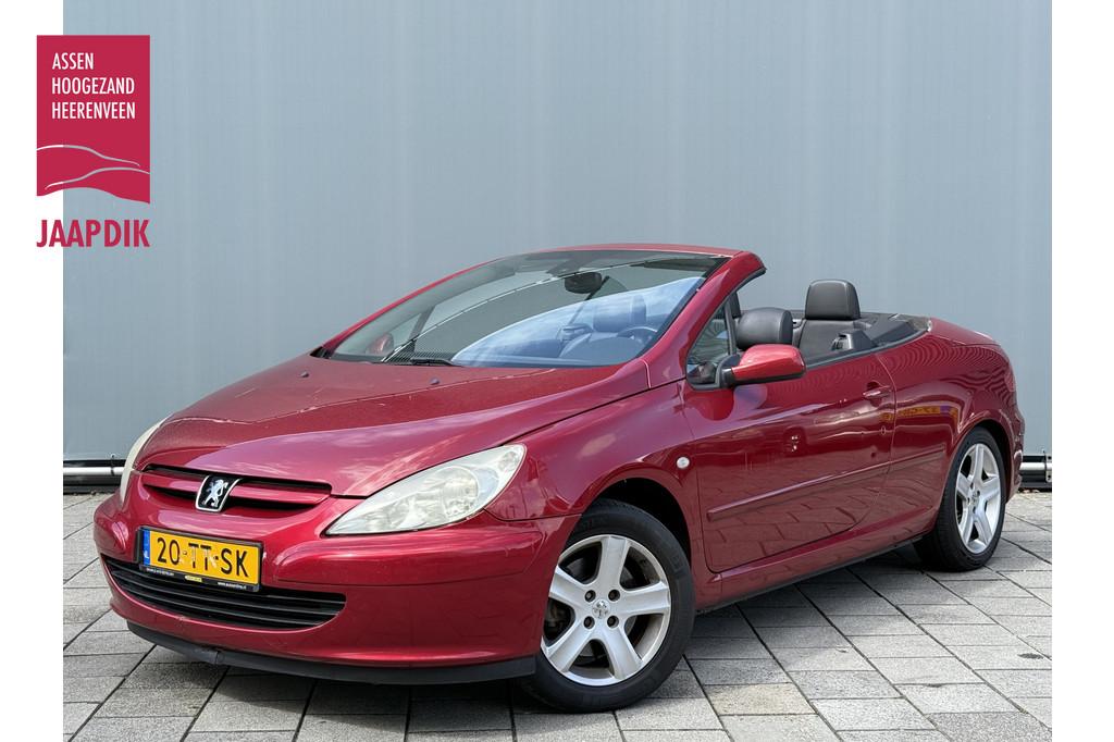 Peugeot 307 CC BWJ 2004 | 2.0-16V 136PK (lees tekst!) | LEER, Auto's, Peugeot, Voorwielaandrijving, Gebruikt, Zwart, 4 cilinders