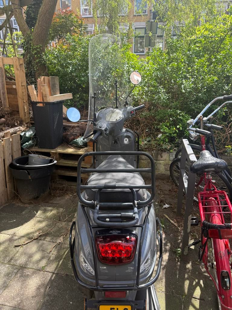 DJJD Cashmere scooter met geel kenteken, Fietsen en Brommers, Brommeronderdelen | Scooters, Gebruikt, Overige merken, Overige typen