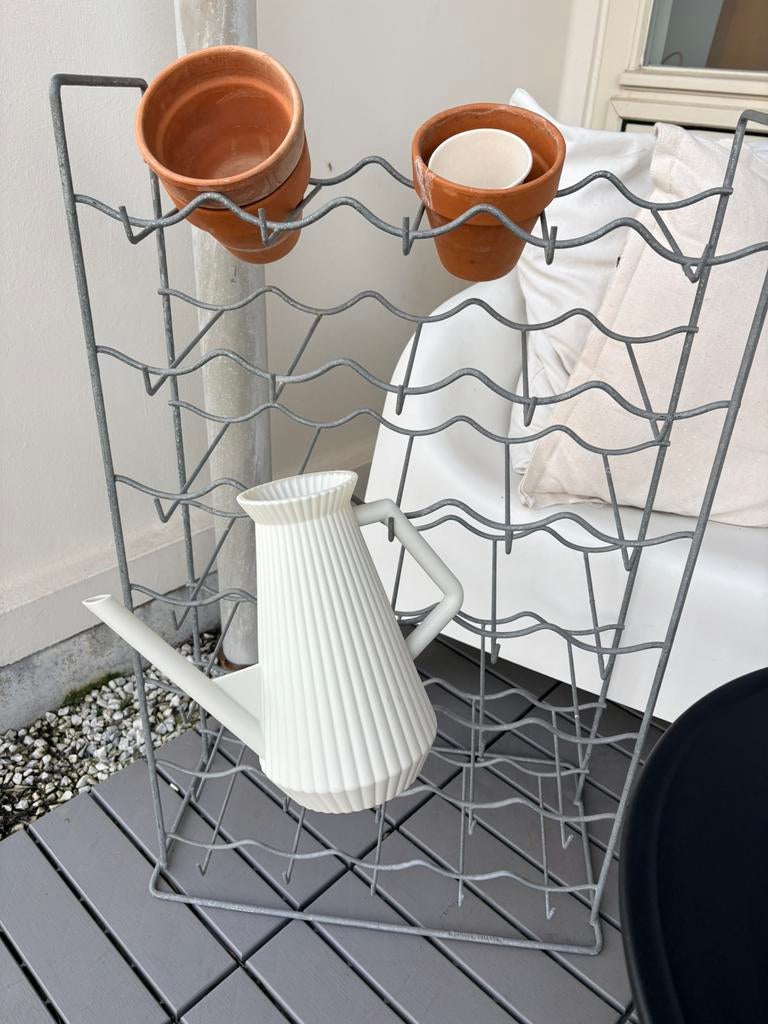 Brocante ijzeren flessenrek, Ophalen, Zo goed als nieuw, Minder dan 5 flessen, Metaal