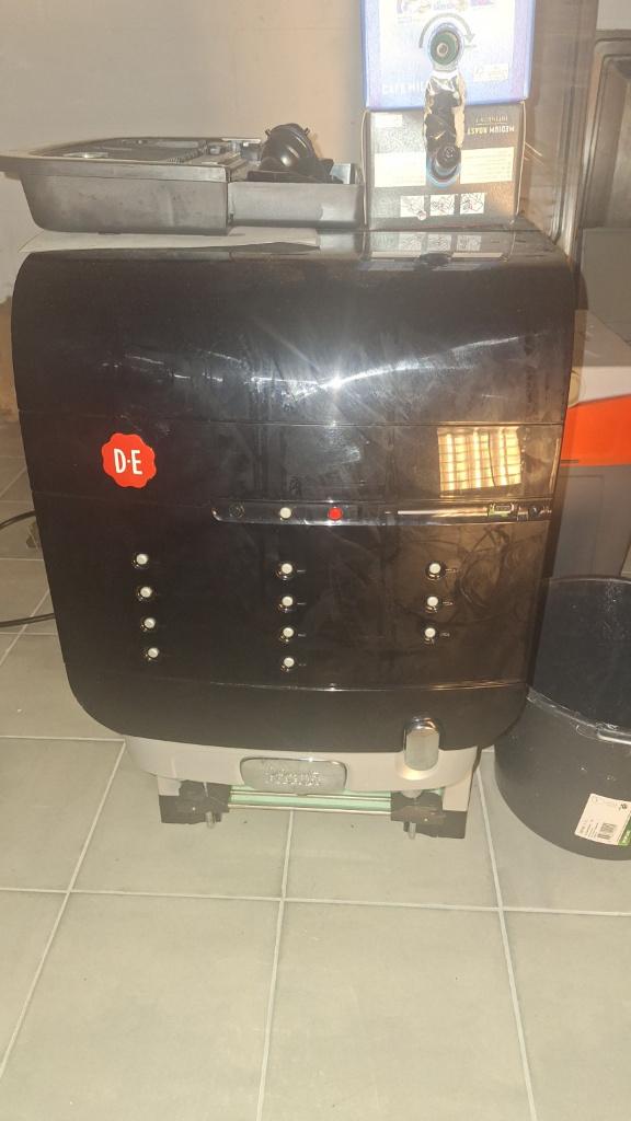 Douwe Egberts koffiemachine – horeca / zakelijk – werkt, Ophalen, Gebruikt, 10 kopjes of meer, Koffiemachine