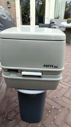 Chemisch toilet, Ophalen