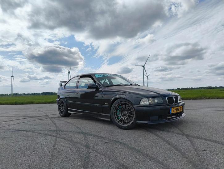 BMW E36 323Ti Compact Ring-/Tracktool, Auto's, BMW, Particulier, 3-Serie, Benzine, Hatchback, Handgeschakeld, Geïmporteerd, Zwart