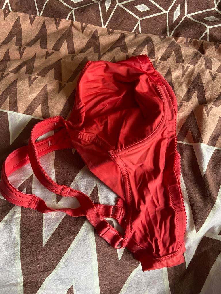 Miss Mary Stay Fresh zijvleugel bh rood maat 85G - Nieuw, Kleding | Dames, Ophalen of Verzenden, Rood, BH