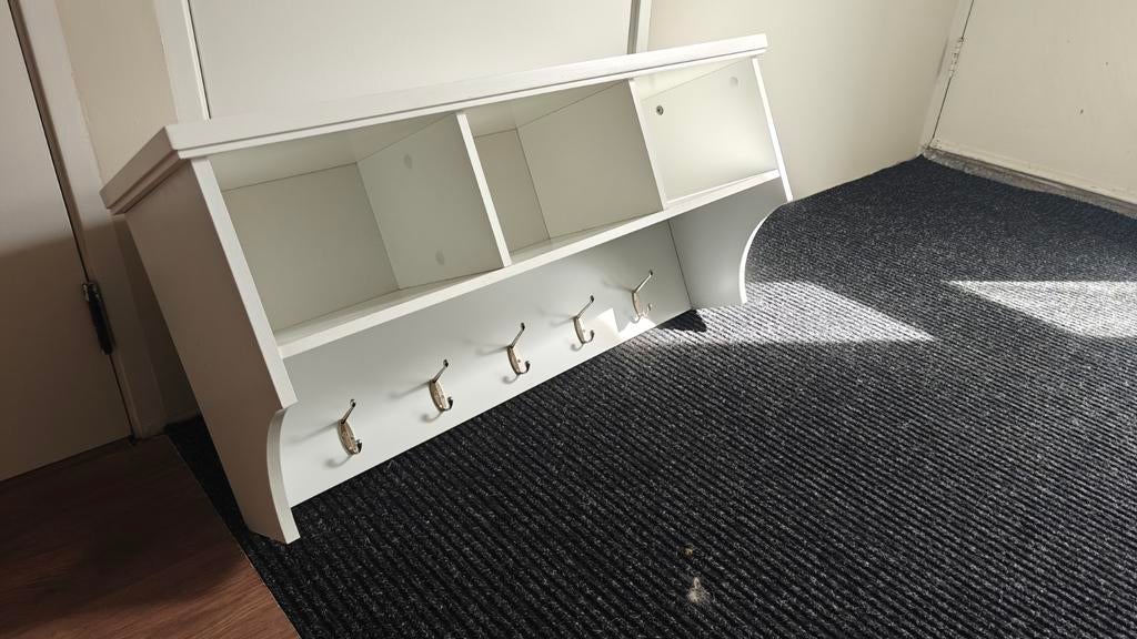 Gratis - Witte kapstok met opbergvakken, Ophalen