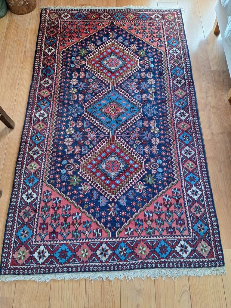 Perzisch tapijt met patroon, Ophalen