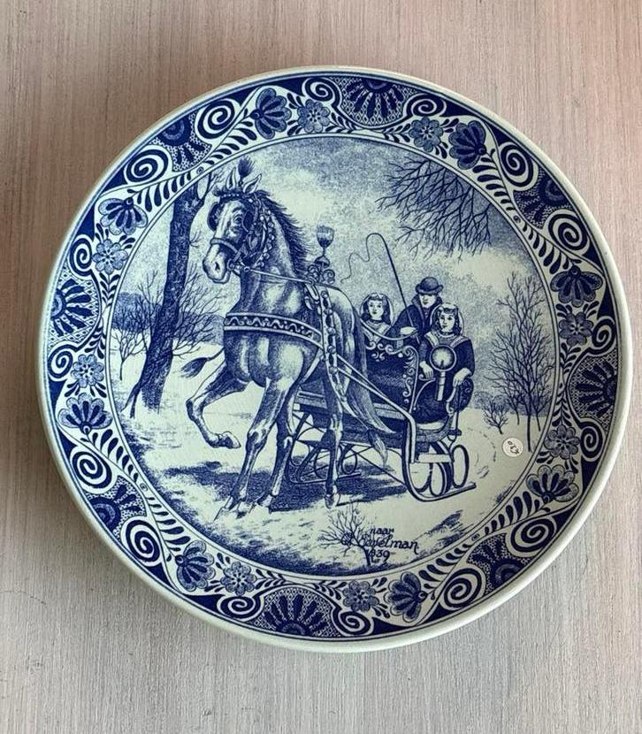 Delfts Blauw Wandbord - Wintertafereel met Paard en Sleetje, Ophalen of Verzenden