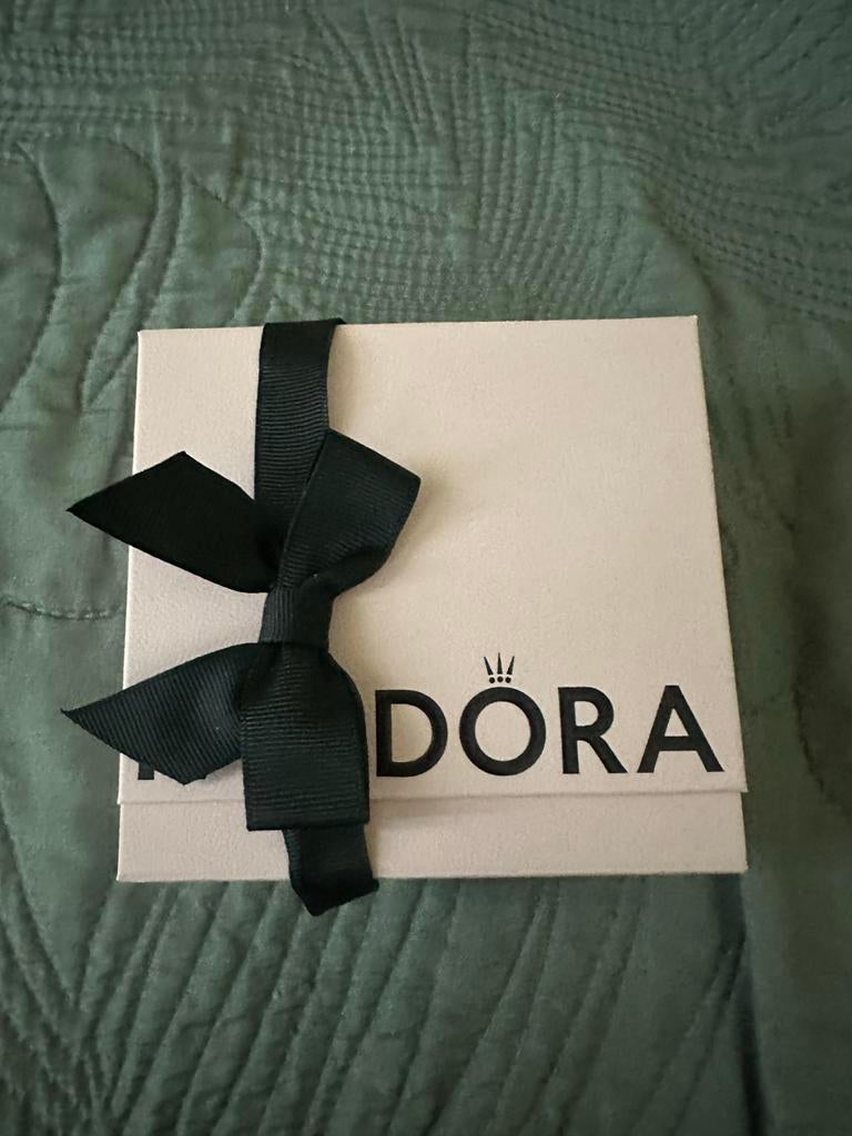 Pandora oorbellen nieuw origineel, Met kristal, Nieuw, Ophalen of Verzenden, Knopjes of Stekers