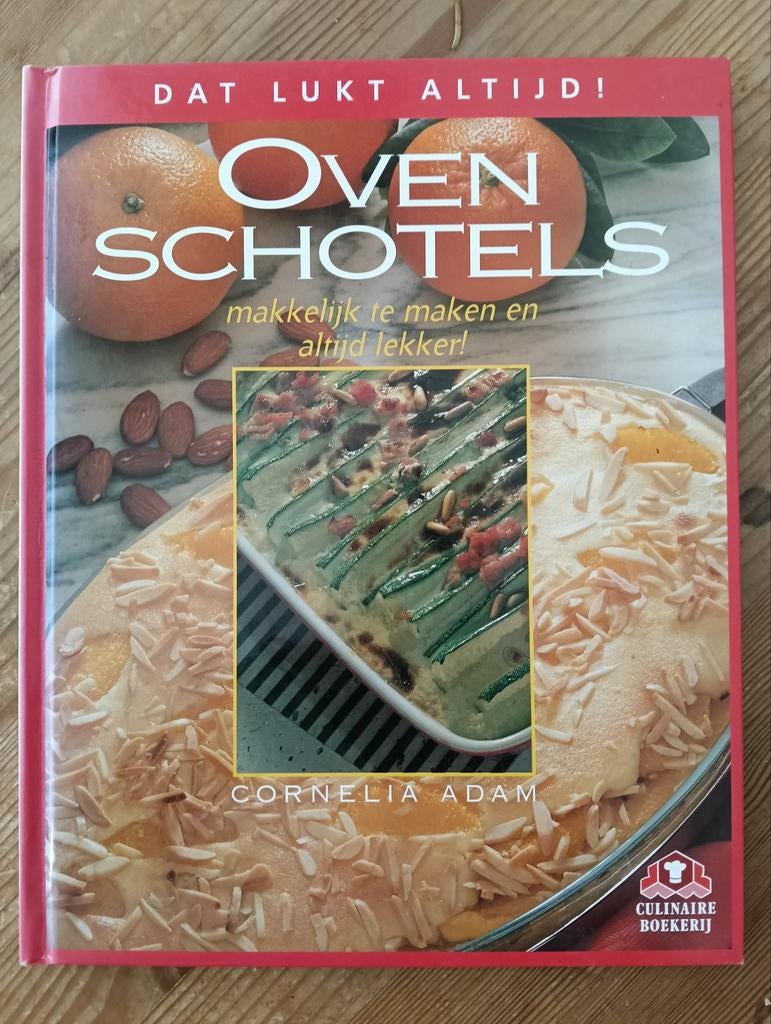 Ovenschotels - Makkelijk en Lekker!, Vegetarisch, Hoofdgerechten, Ophalen of Verzenden, Zo goed als nieuw