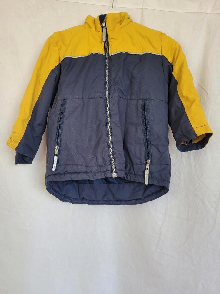 Leuke winterjas gevoerd, waterbestendig mt 110 merk H&M, Kinderen en Baby's, Kinderkleding | Maat 110, Zo goed als nieuw, Jongen