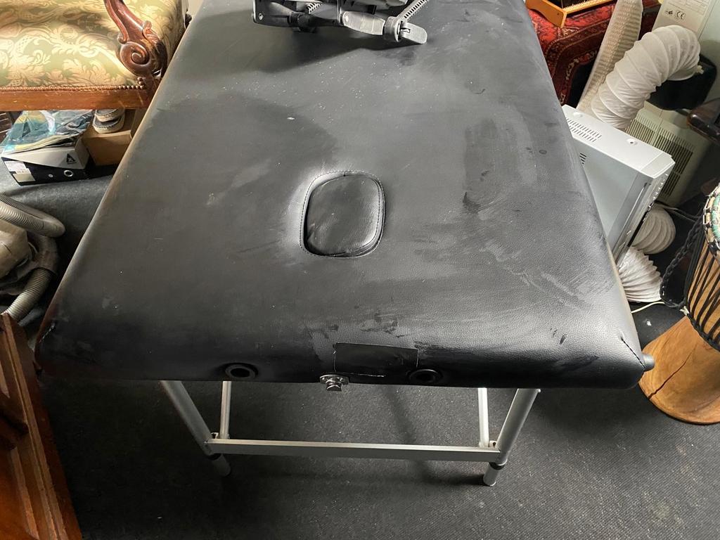 Zwart massagebed, Sport en Fitness, Massageproducten, Ophalen, Gebruikt, Massagetafel