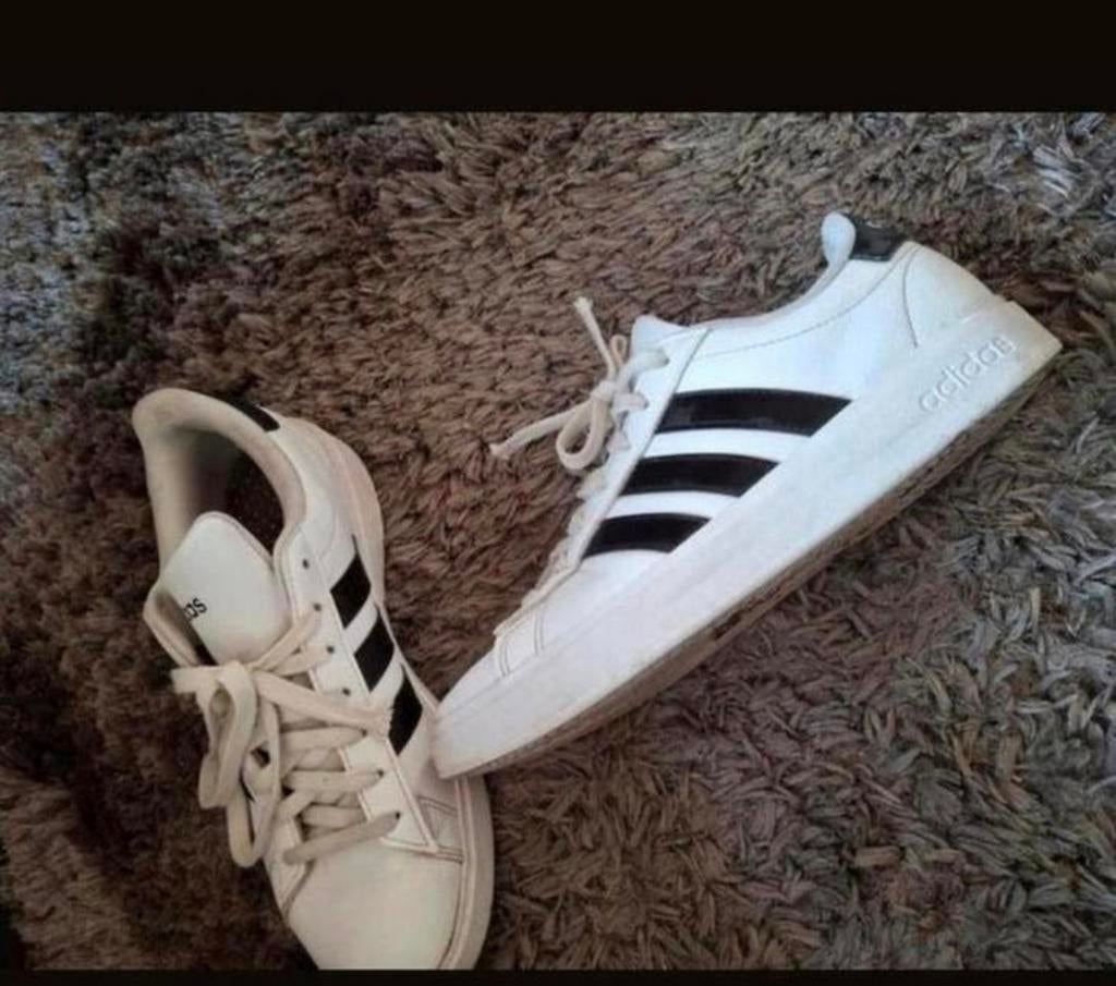 Adidas gazelle sneakers weinig gedragen, Kleding | Dames, Schoenen, Ophalen of Verzenden, Zo goed als nieuw, Sneakers of Gympen