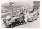 100 jr. BP. Dubb. kaart met benzinepomp & 2x Morris Minor, Verzenden, Nieuw, Auto's