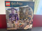 Harry potter Ollivanders & madam malkin,s Robes, Ophalen of Verzenden, Zo goed als nieuw, Complete set, Lego