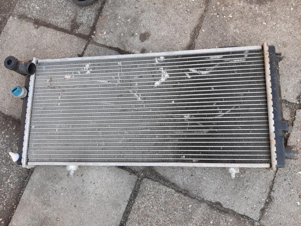 Radiateur Peugeot 205, Auto-onderdelen, Ophalen of Verzenden, Peugeot