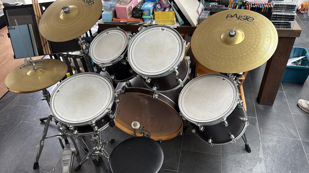 Zwart Basix drumstel - Compleet en Gebruikt, Muziek en Instrumenten, Drumstellen en Slagwerk, Ophalen, Gebruikt, Overige merken