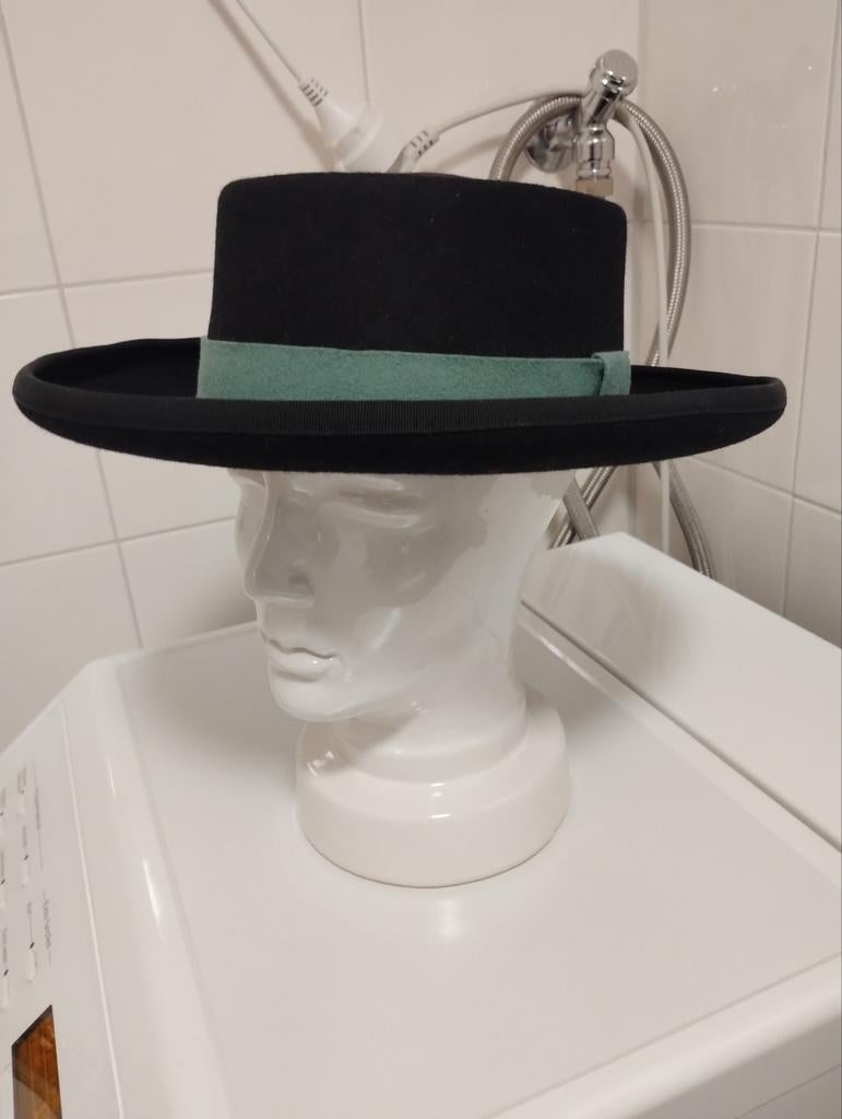 Vintage wide brim Franse pork pie hat, Ophalen of Verzenden, Zo goed als nieuw, 60 cm (XL, 7½ inch) of meer