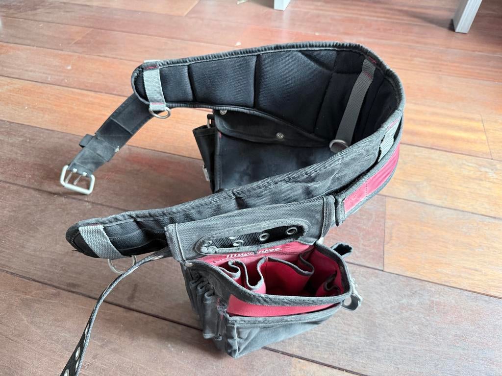 Milwaukee gereedschapsriem, Doe-het-zelf en Verbouw, Gereedschap | Handgereedschap, Ophalen, Gebruikt