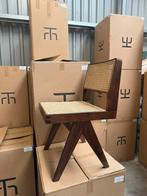 Notenhouten stoel pierre jeanneret - design stoel, Huis en Inrichting, Ophalen of Verzenden, Zo goed als nieuw, Eén
