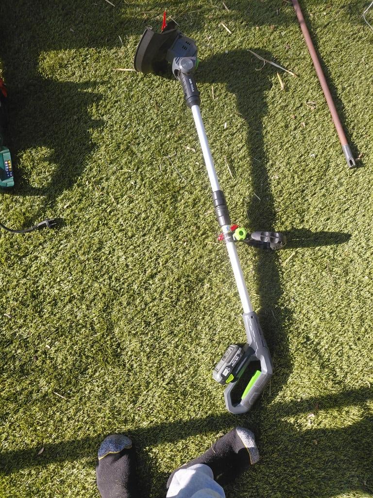 LUX-TOOLS Accu Grastrimmer met Accu en Lader, Tuin en Terras, Grastrimmers, Ophalen, Accu, Zo goed als nieuw, LUX-TOOLS