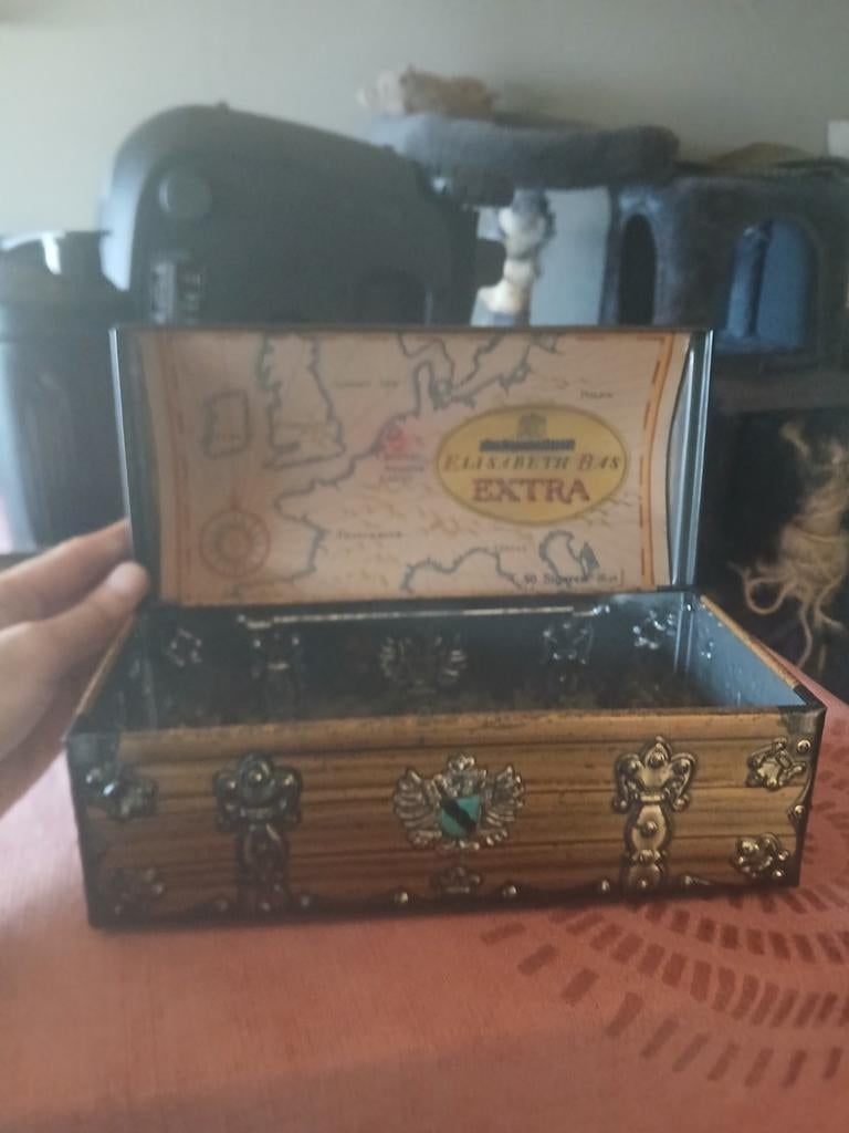 Vintage Elisabeth Bas Extra sigarenblik - Schatkist design, Ophalen of Verzenden, Gebruikt, Overige