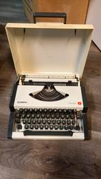 Vintage olympia Traveller typemachine, Ophalen of Verzenden, Zo goed als nieuw