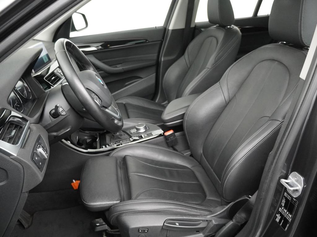 BMW X1 sDrive20i High Executive | X Line | Sportstoelen | Me, Auto's, BMW, Leder en Stof, Origineel Nederlands, Bedrijf, SUV of Terreinwagen
