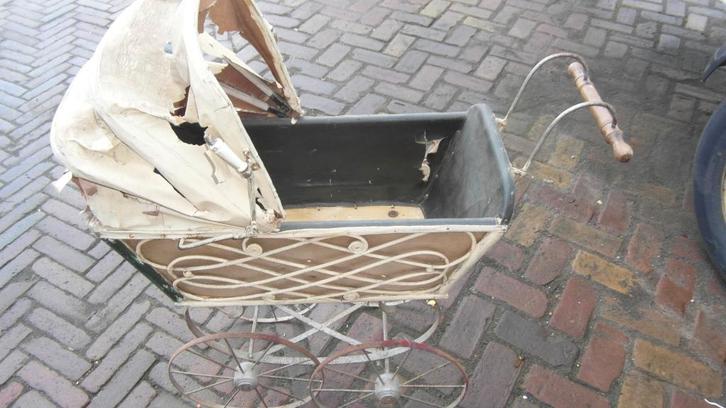 2 ouderwetse kinderwagens 1930, Kinderen en Baby's, Kinderwagens en Combinaties, Gebruikt, Kinderwagen, Overige merken, Ophalen