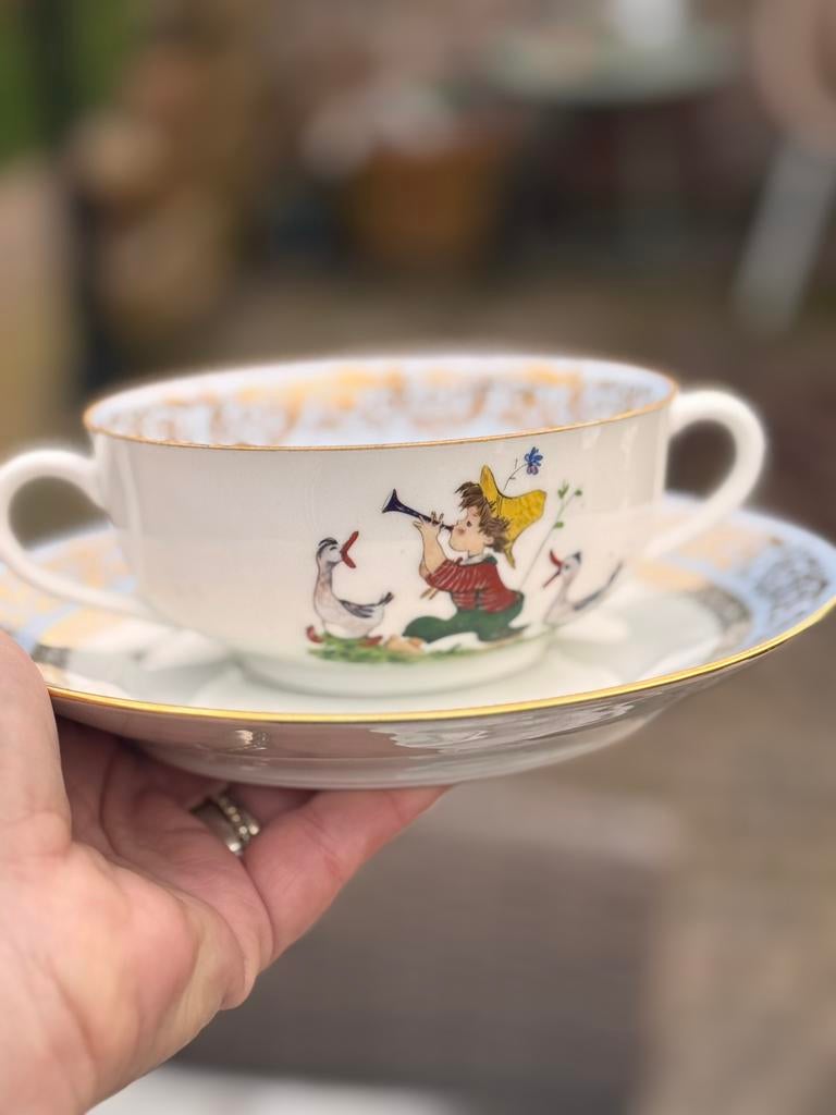 Limoges soepkom jongen, Ophalen of Verzenden