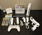 Complete Nintendo Wii set - 2 controllers, 8 games, Ophalen of Verzenden, Gebruikt, Met 2 controllers, Met games