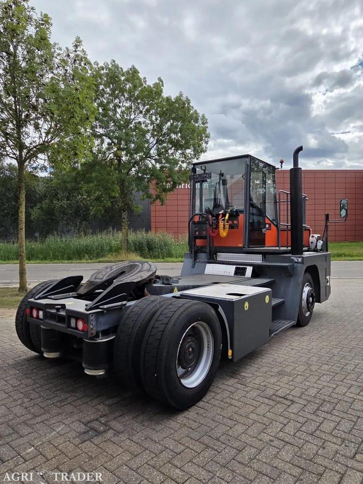 Zeer nette Terminal trekker met lage urenstand TE KOOP, Zakelijke goederen, Machines en Bouw | Transport, Ophalen