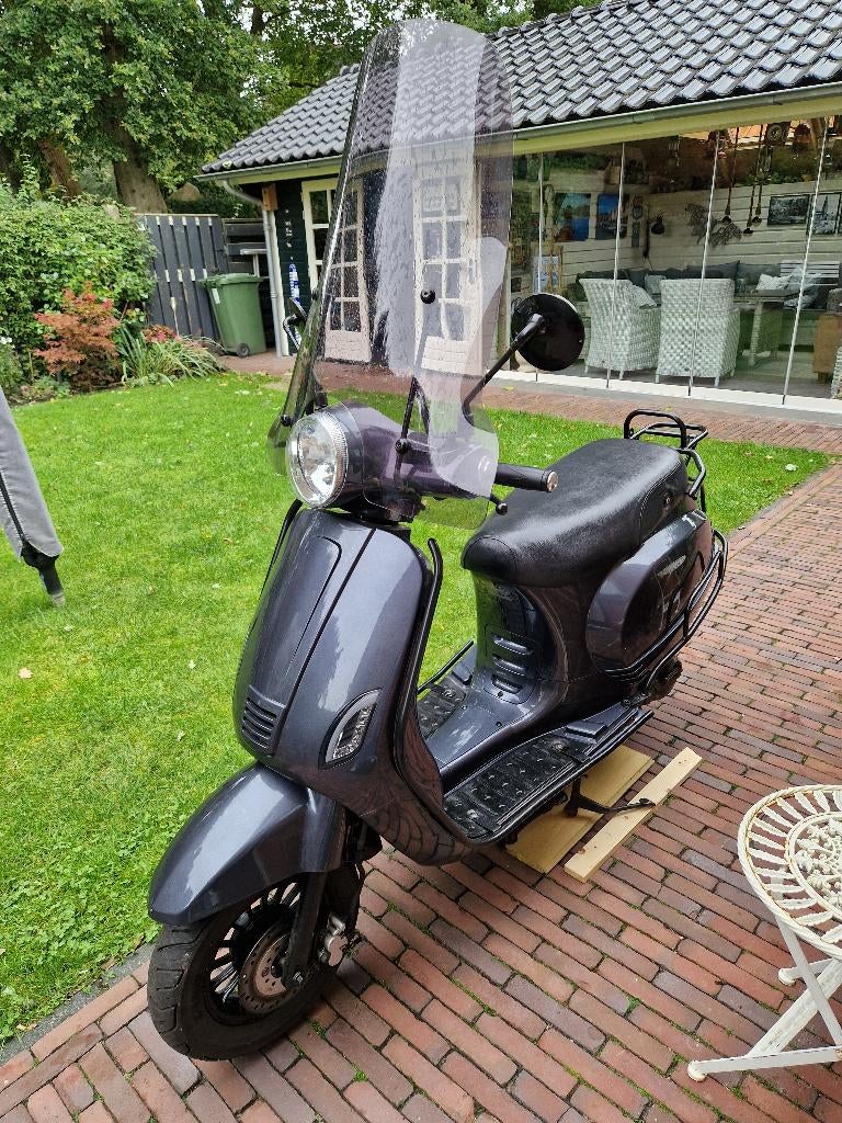 Snorscooter Killerbee, Fietsen en Brommers, Snorfietsen en Snorscooters, Gebruikt, Overige merken, Benzine, Ophalen