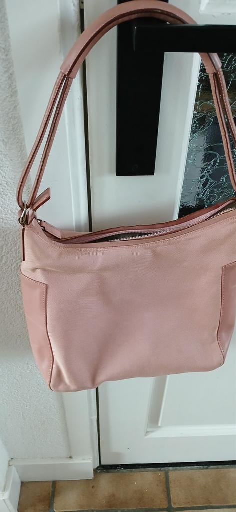 Gucci Schoudertas hobo Roze - Authentiek en Stijlvol, Ophalen of Verzenden, Zo goed als nieuw, Roze, Schoudertasje