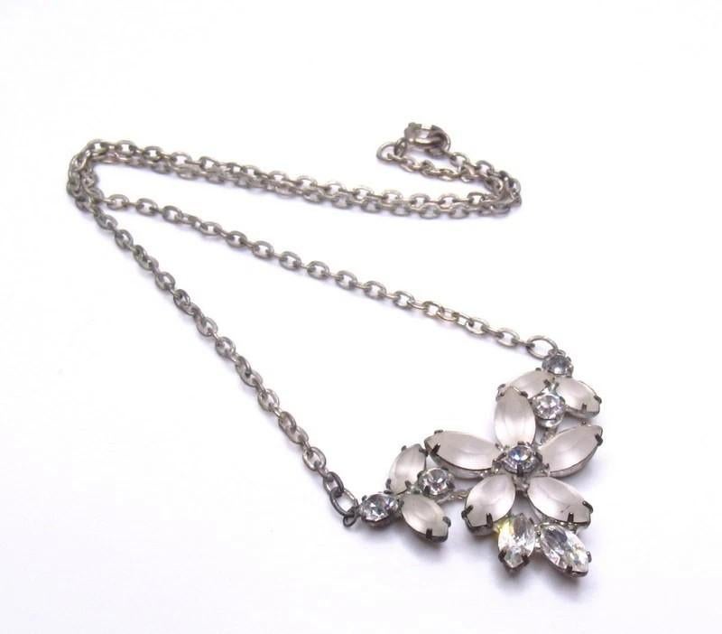 Romantische bloemenketting, Sieraden, Tassen en Uiterlijk, Kettingen, Verzenden, Zo goed als nieuw, Zilver, Overige materialen