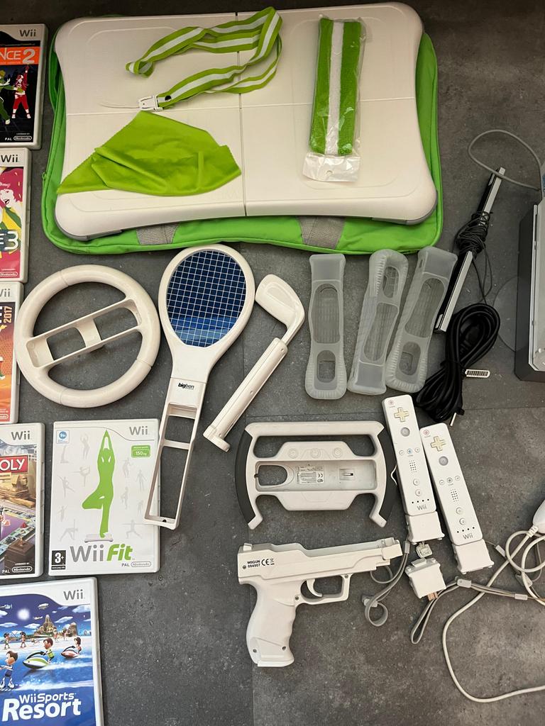Complete Wii-set met console, spellen en accessoires, Spelcomputers en Games, Games | Nintendo Wii, Avontuur en Actie, Gebruikt