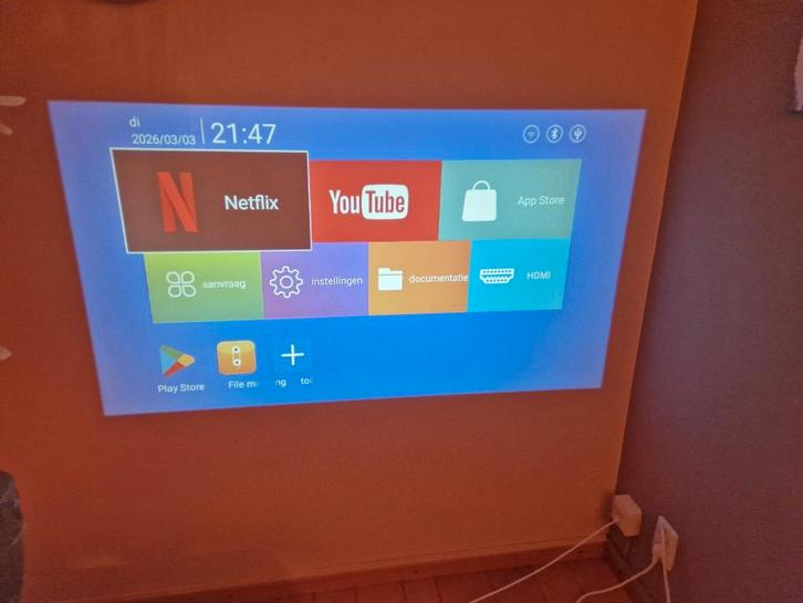 Mooie HD Beamer - Projector met statief. Nieuw!, Audio, Tv en Foto, Beamers, Nieuw, LED, Full HD (1080), Ophalen of Verzenden