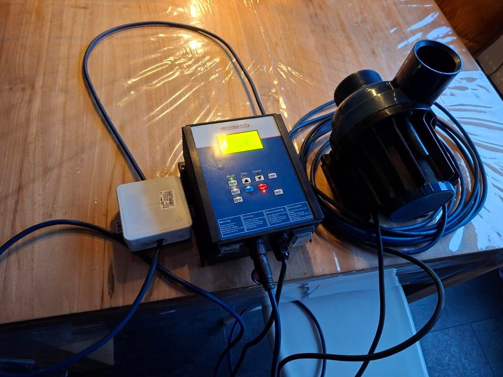 Blue Eco 320 vijverpomp met controller, Ophalen of Verzenden, Vijverpomp