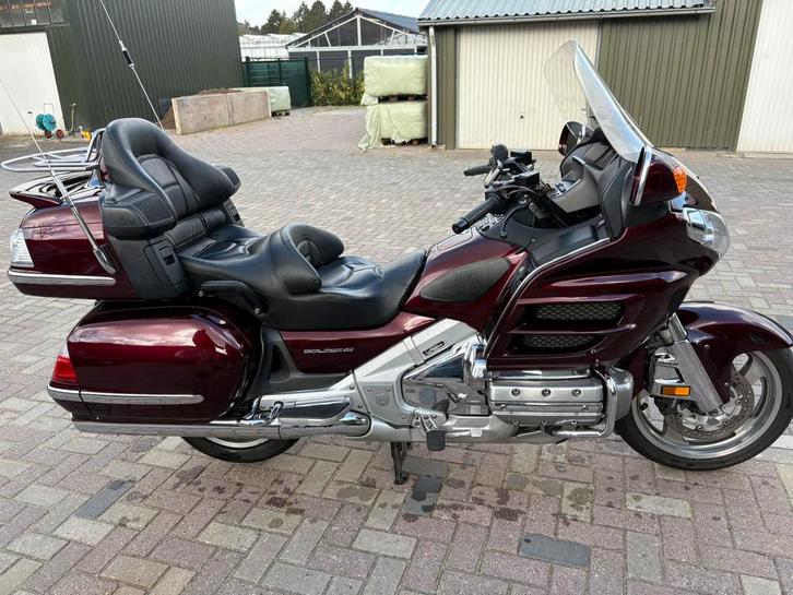 Honda goldwing 18 gl, Motoren, Motoren | Honda, Particulier, Toermotor, meer dan 35 kW, Motorrijbewijs A, ABS, Handvatverwarming