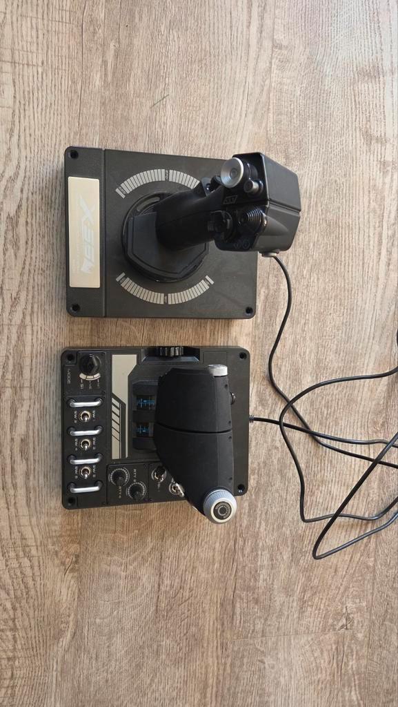 Logitech X56 HOTAS: Joystick en Throttle voor Flight Sims, Computers en Software, Joysticks, Zo goed als nieuw, Ophalen
