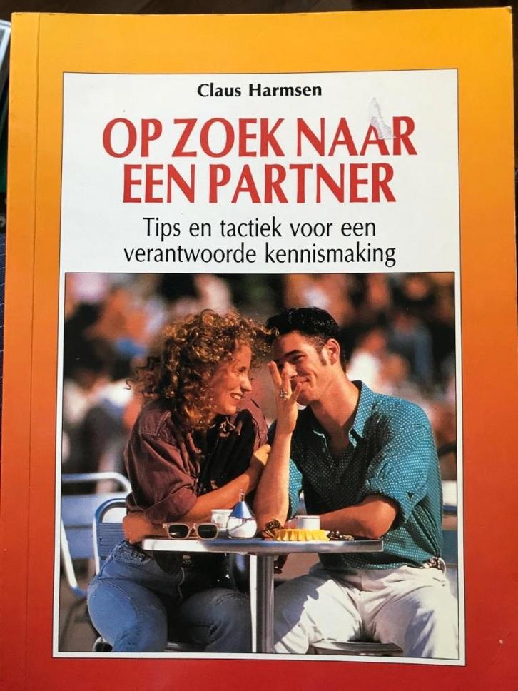 Op zoek naar een partner Claus Harmsen 9067611239, Boeken, Psychologie, Zo goed als nieuw, Sociale psychologie, Ophalen of Verzenden
