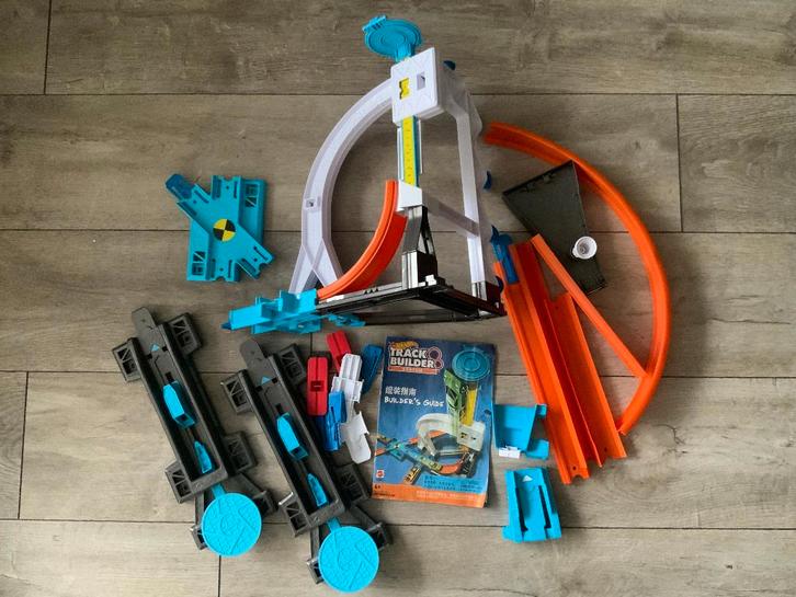 Mooie Hotwheels Track Builder Auto Racebaan Stunt Kit Hot, Kinderen en Baby's, Speelgoed | Racebanen, Zo goed als nieuw, Handmatig