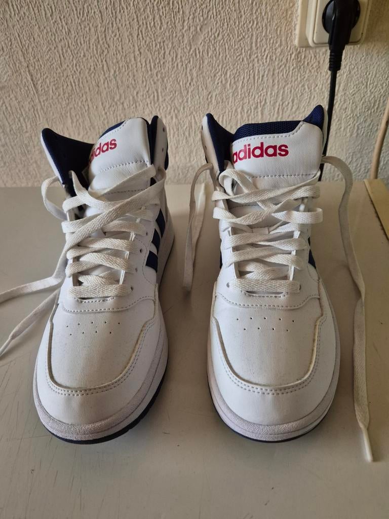 Hoge dames sneakers, Adidas . Maat 38., Kleding | Dames, Schoenen, Overige kleuren, Adidas, Ophalen of Verzenden, Sneakers of Gympen